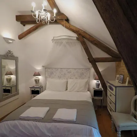 La Libellule And Le Papillon At Les Leroux, Near Dom wakacyjny