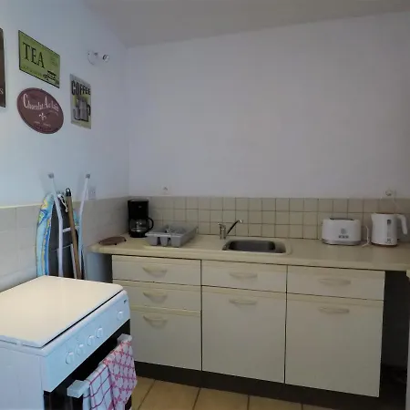 Dom wakacyjny La Libellule And Le Papillon At Les Leroux, Near