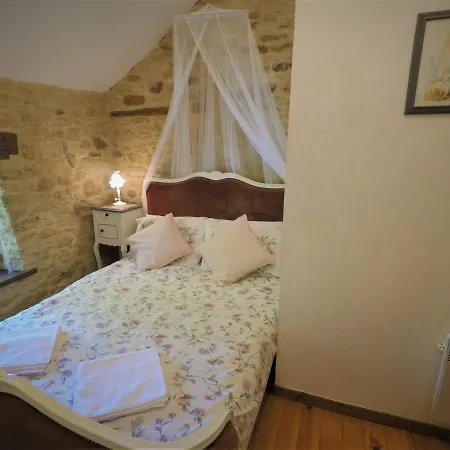 La Libellule And Le Papillon At Les Leroux, Near Dom wakacyjny *