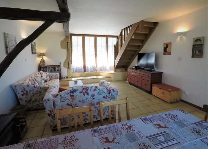 La Libellule And Le Papillon At Les Leroux, Near Frayssinet-le-Gelat